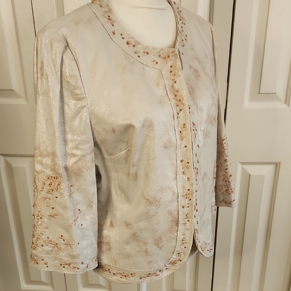 Embroidered Cream Jacket - Picture 2 of 16
